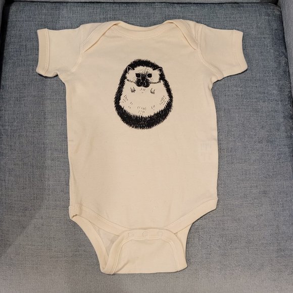 24 Peace Onsie - Hedgehog for 12 month old - Picture 1 of 3